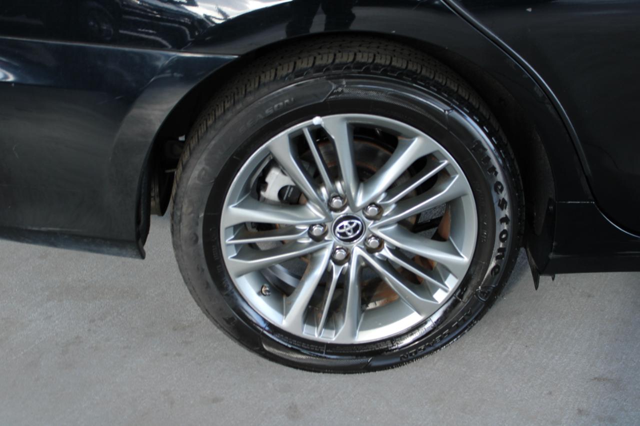Toyota Camry LE V6 2017