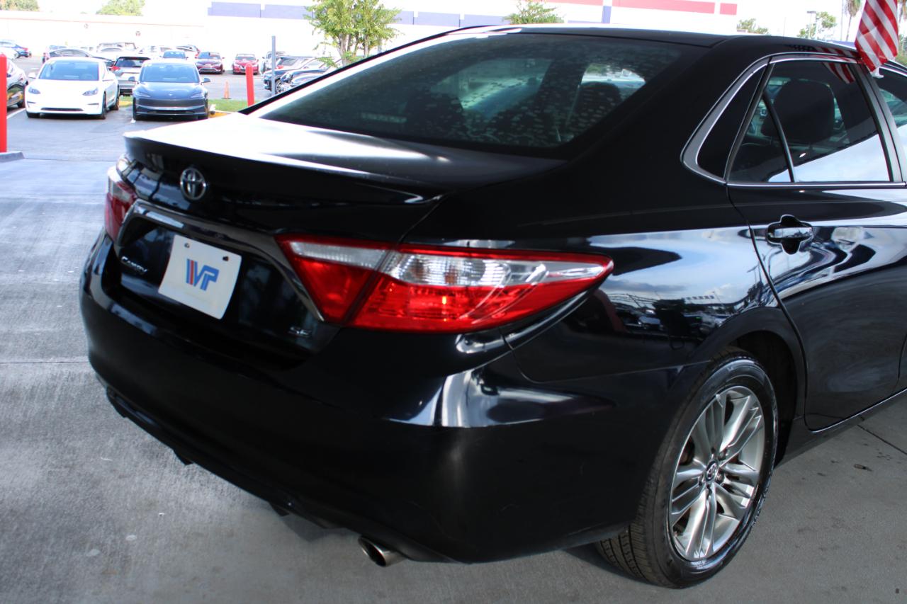 Toyota Camry LE V6 2017