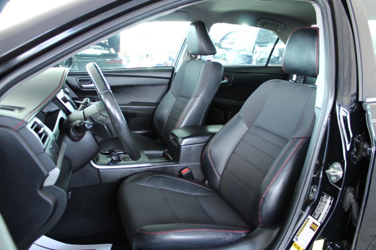 Toyota Camry LE V6 2017