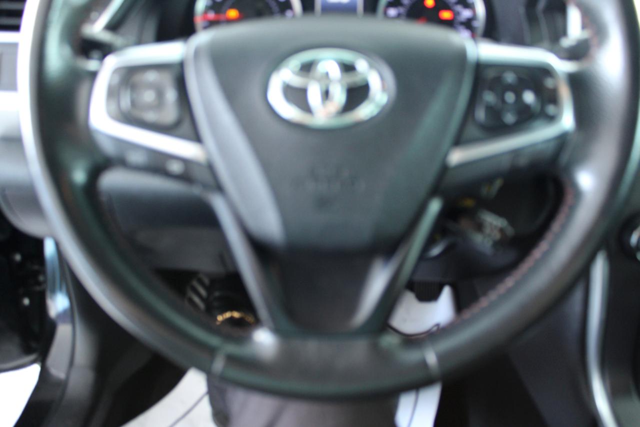 Toyota Camry LE V6 2017