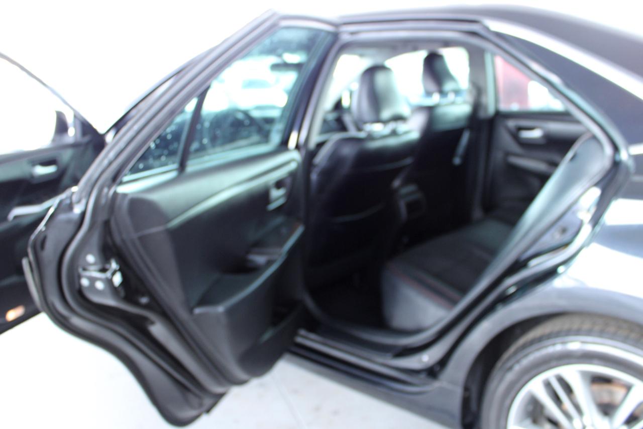 Toyota Camry LE V6 2017