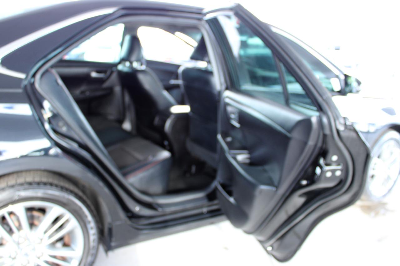 Toyota Camry LE V6 2017