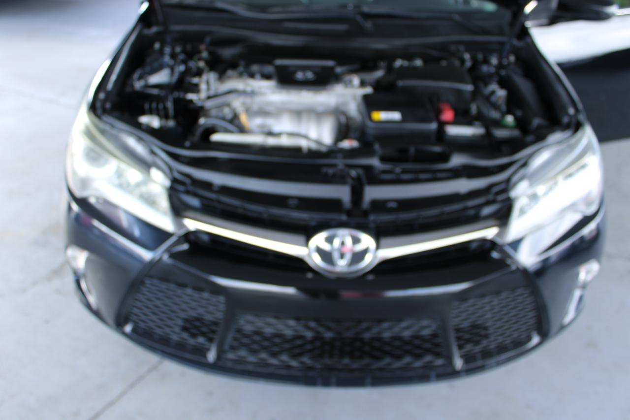 Toyota Camry LE V6 2017