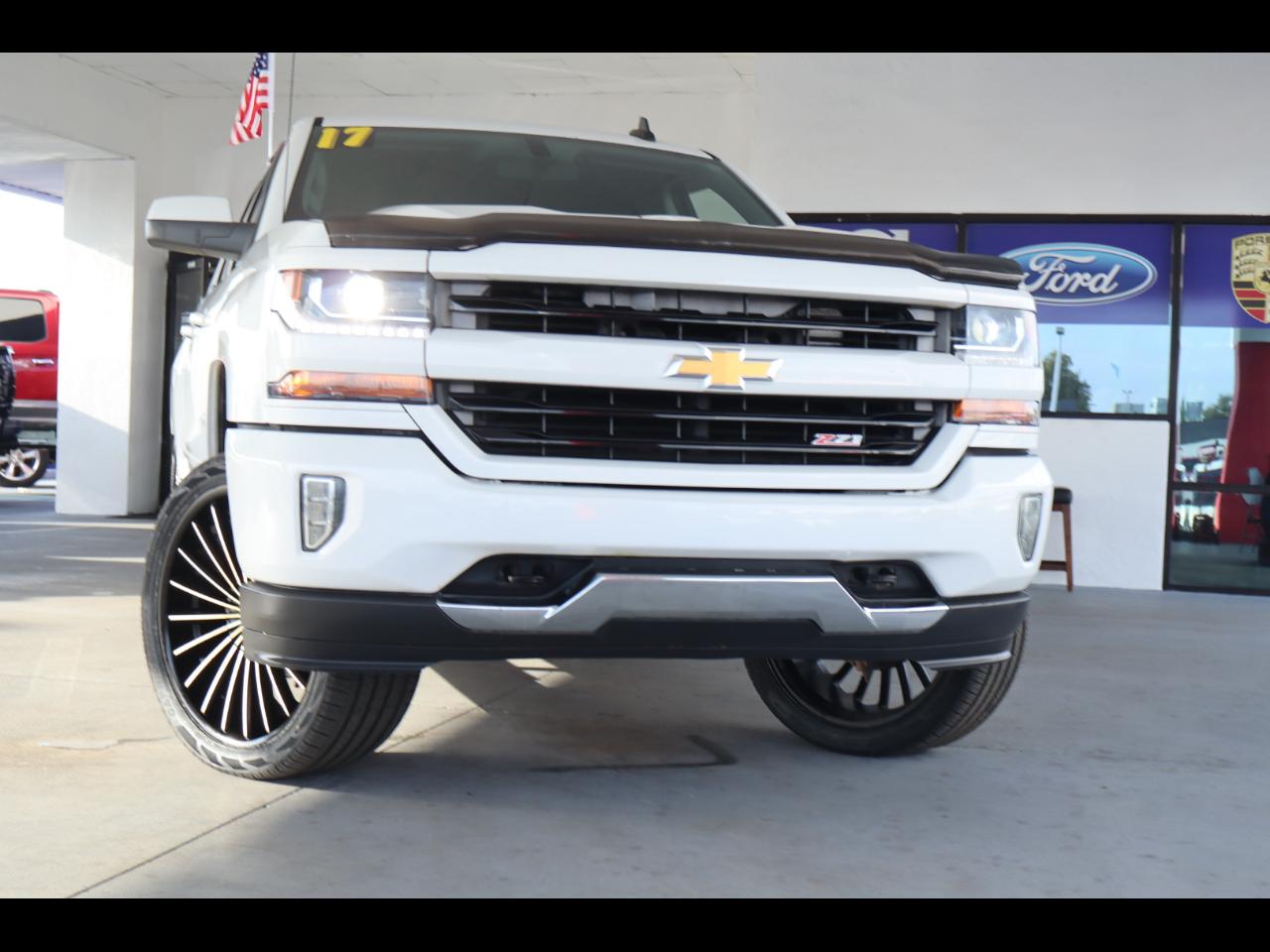 Chevrolet Silverado 1500 4WD Crew Cab 143.5" LT w/2LT 2017