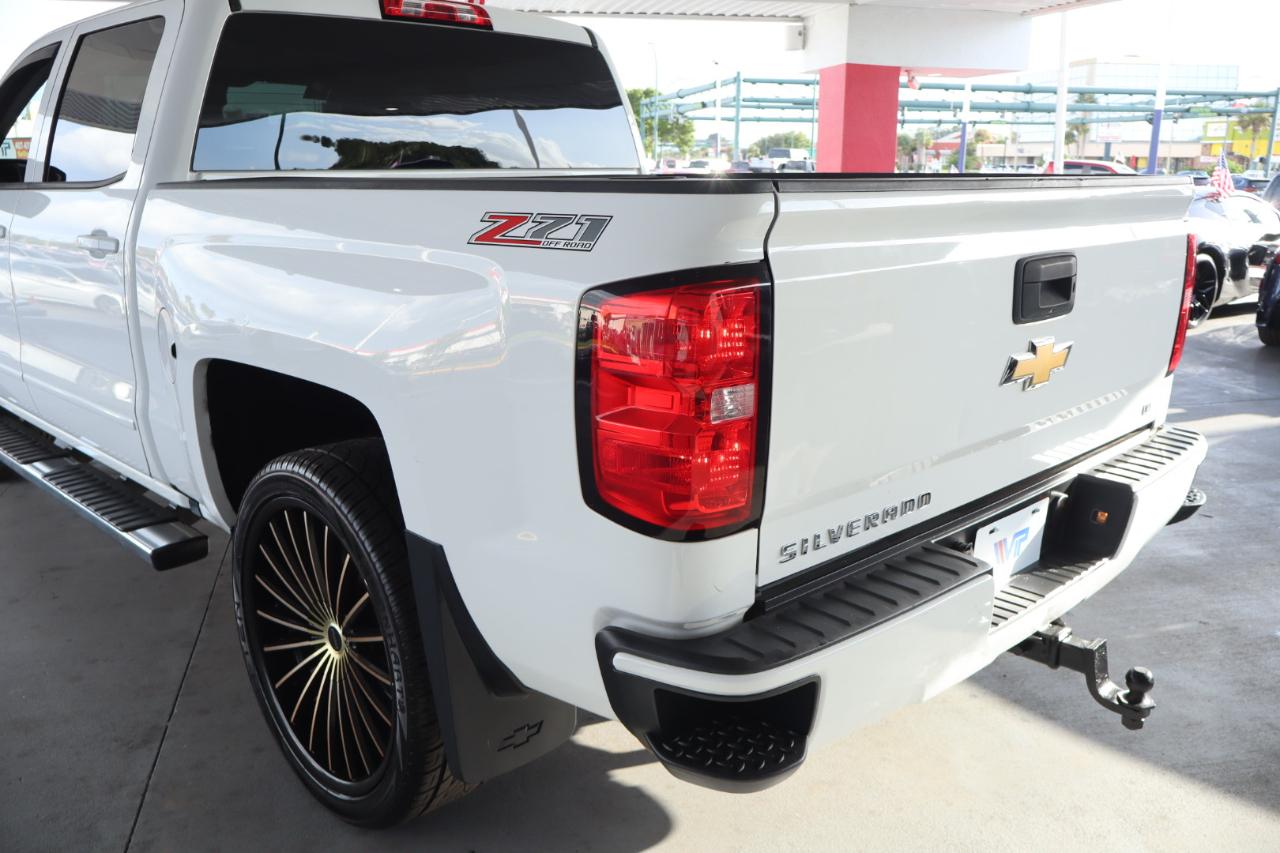 Chevrolet Silverado 1500 4WD Crew Cab 143.5" LT w/2LT 2017