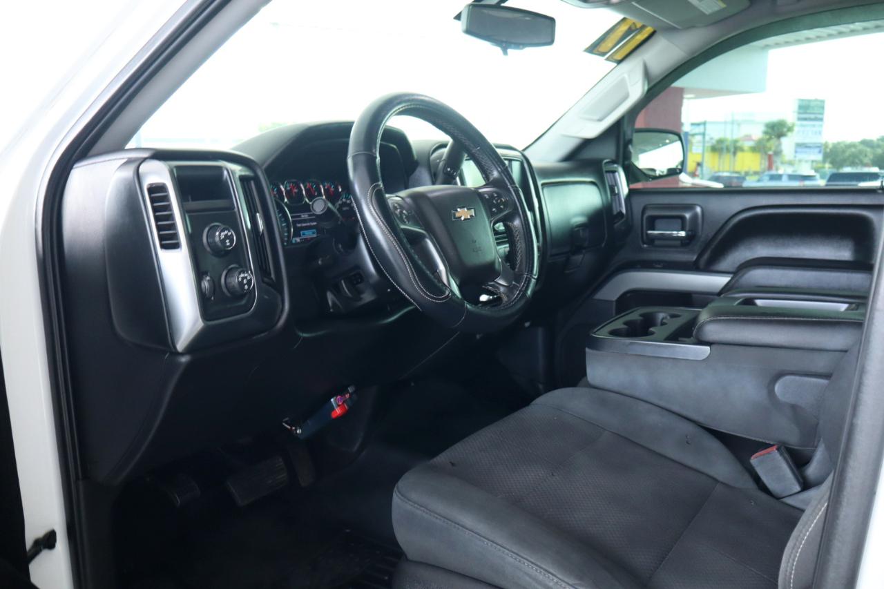 Chevrolet Silverado 1500 4WD Crew Cab 143.5" LT w/2LT 2017