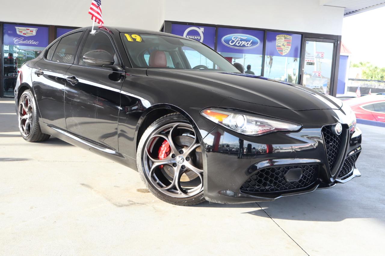 Alfa Romeo Giulia Sport RWD 2019