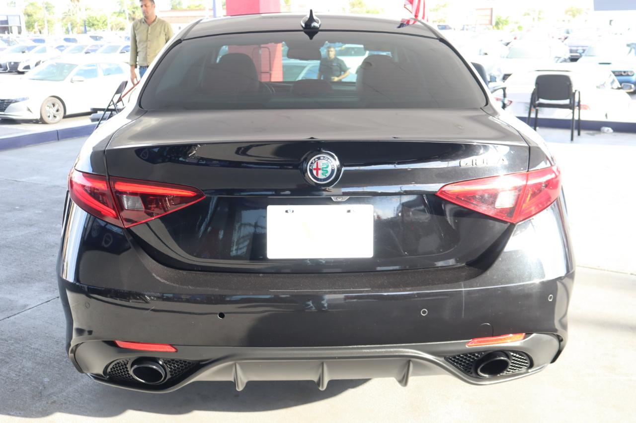 Alfa Romeo Giulia Sport RWD 2019