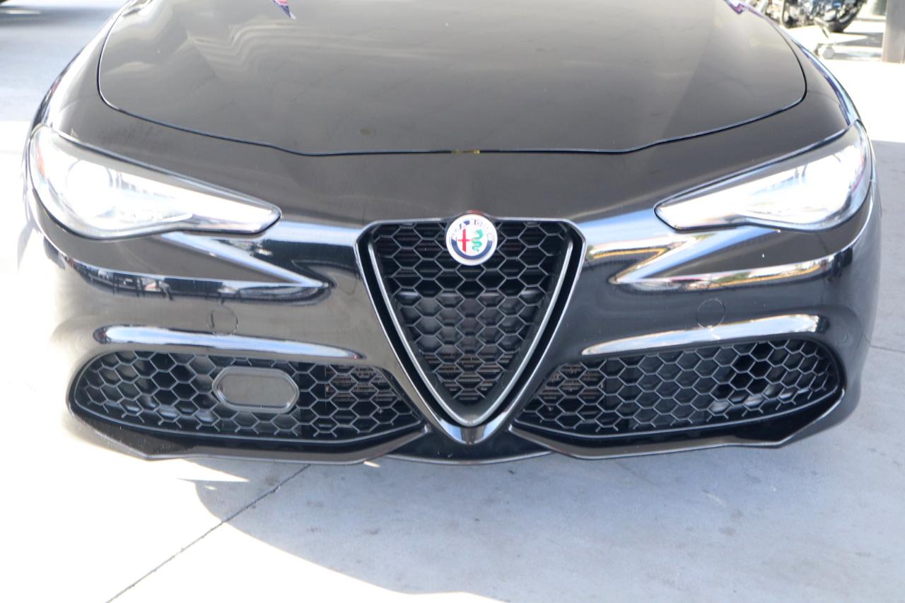 Alfa Romeo Giulia Sport RWD 2019