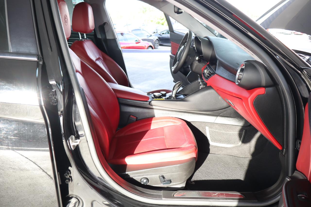 Alfa Romeo Giulia Sport RWD 2019