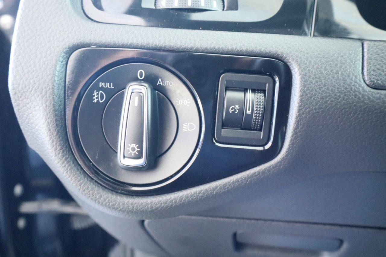 Volkswagen Golf GTI 2.0T Autobahn Manual 2020