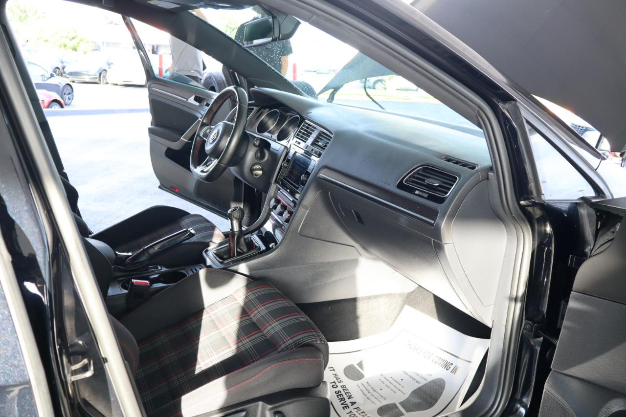 Volkswagen Golf GTI 2.0T Autobahn Manual 2020