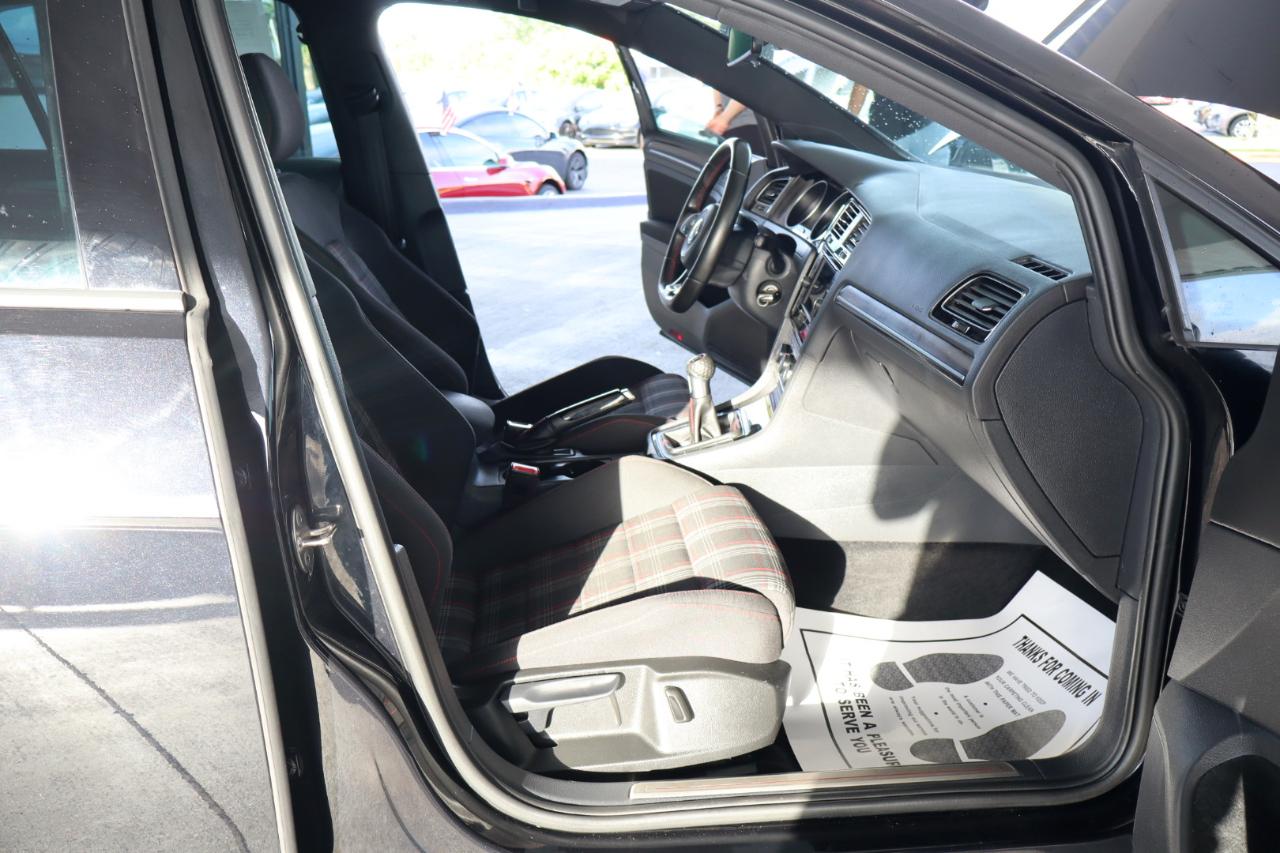 Volkswagen Golf GTI 2.0T Autobahn Manual 2020