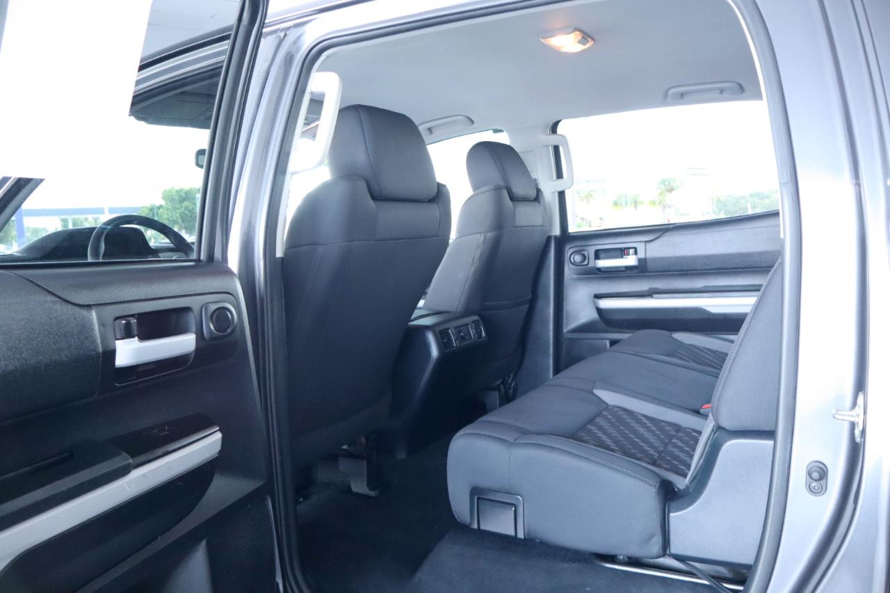 Toyota Tundra 4WD SR5 CrewMax 5.5' Bed 5.7L FFV (Natl) 2019