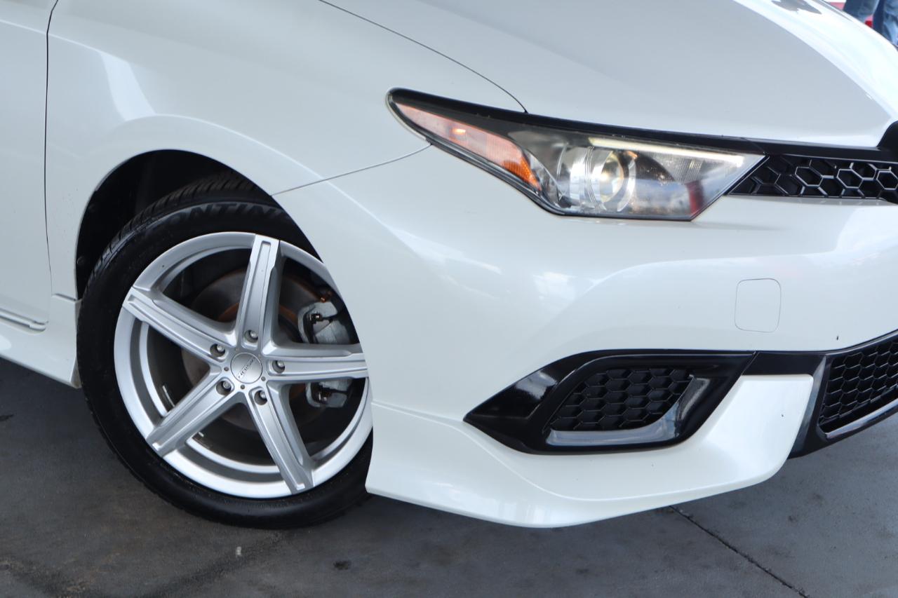 Scion iM 5dr HB Man (Natl) 2016