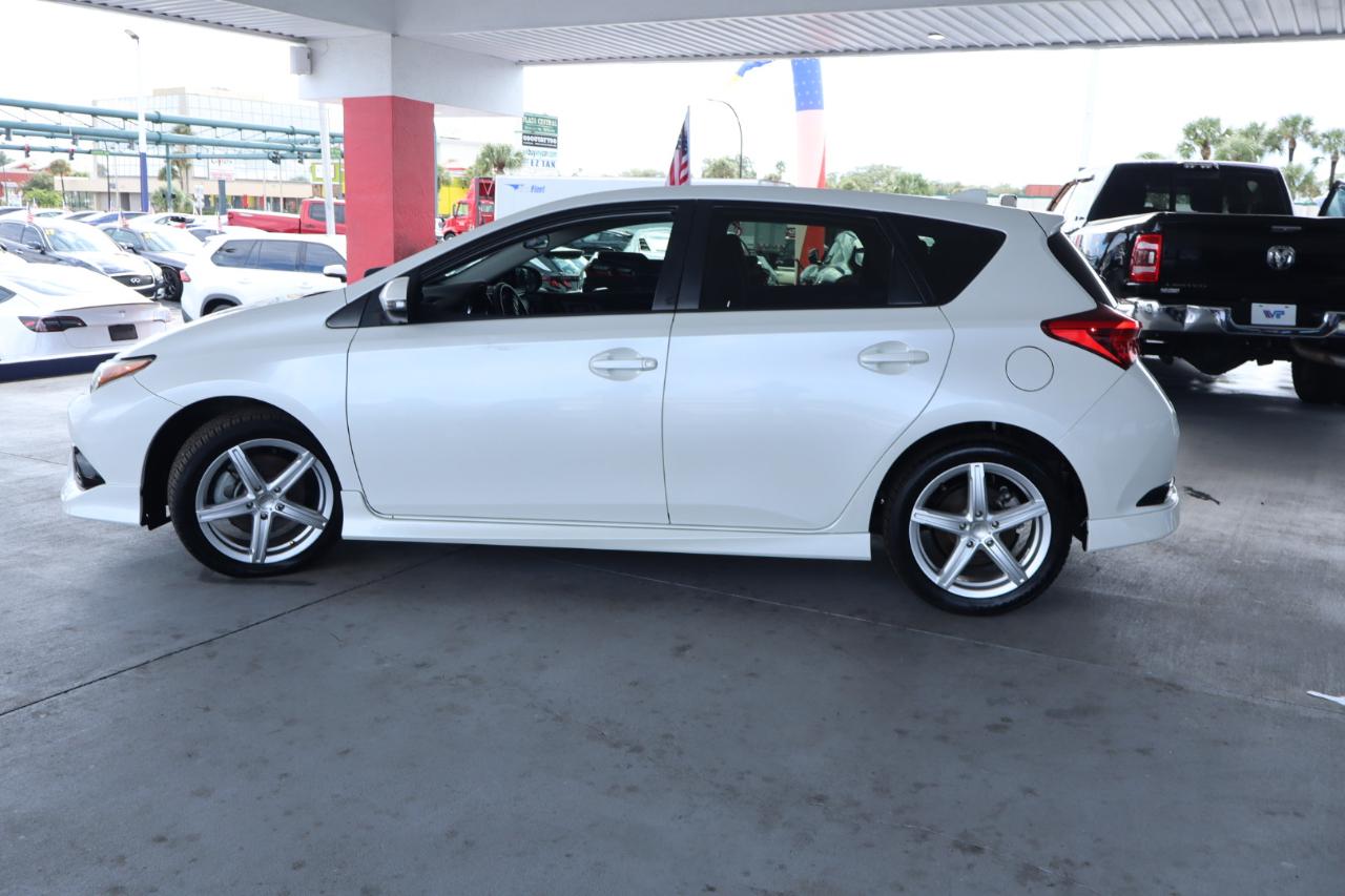 Scion iM 5dr HB Man (Natl) 2016