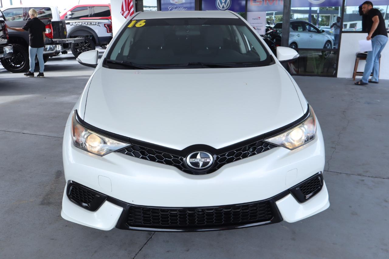 Scion iM 5dr HB Man (Natl) 2016