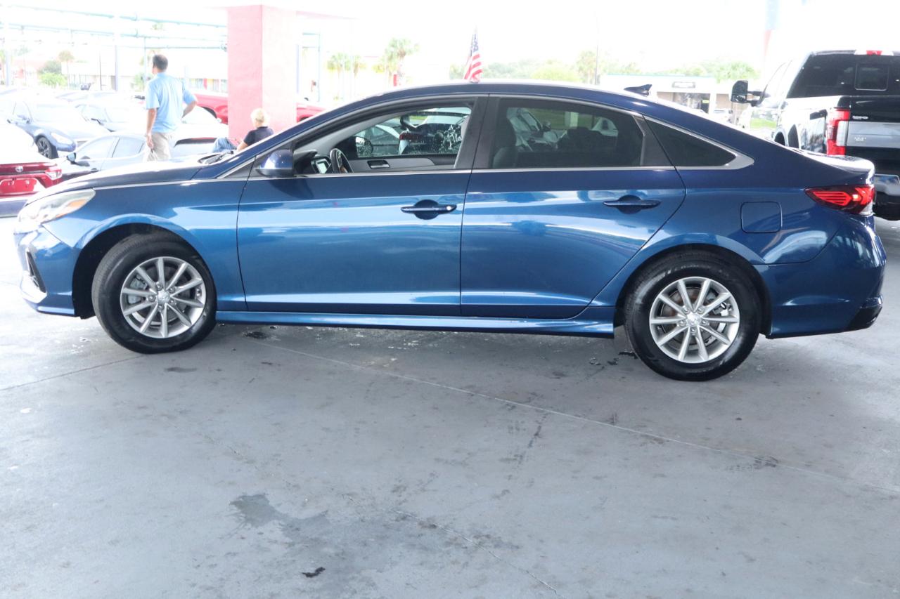 Hyundai Sonata SE 2.4L 2018