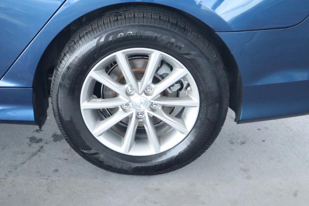 Hyundai Sonata SE 2.4L 2018
