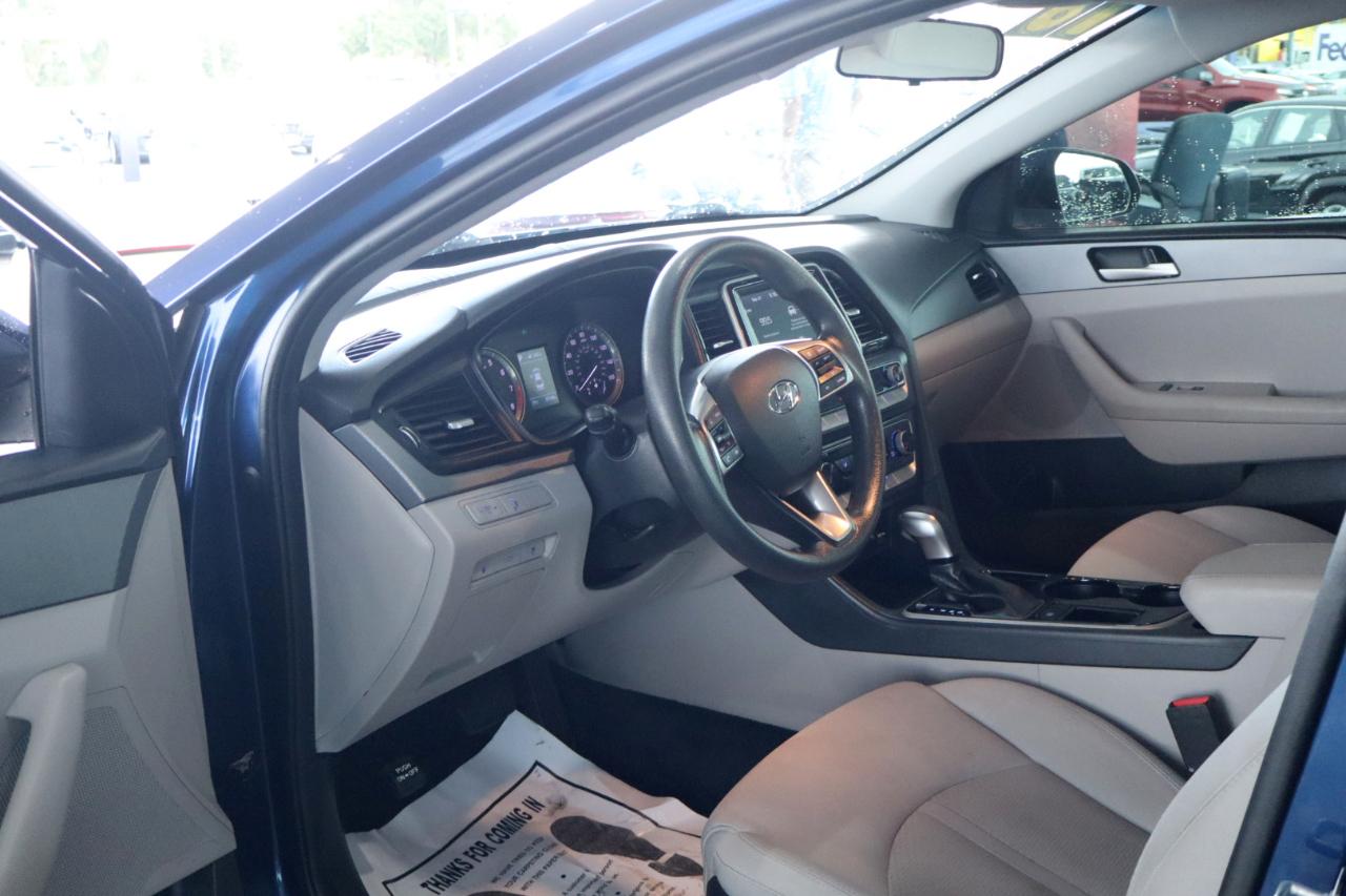 Hyundai Sonata SE 2.4L 2018