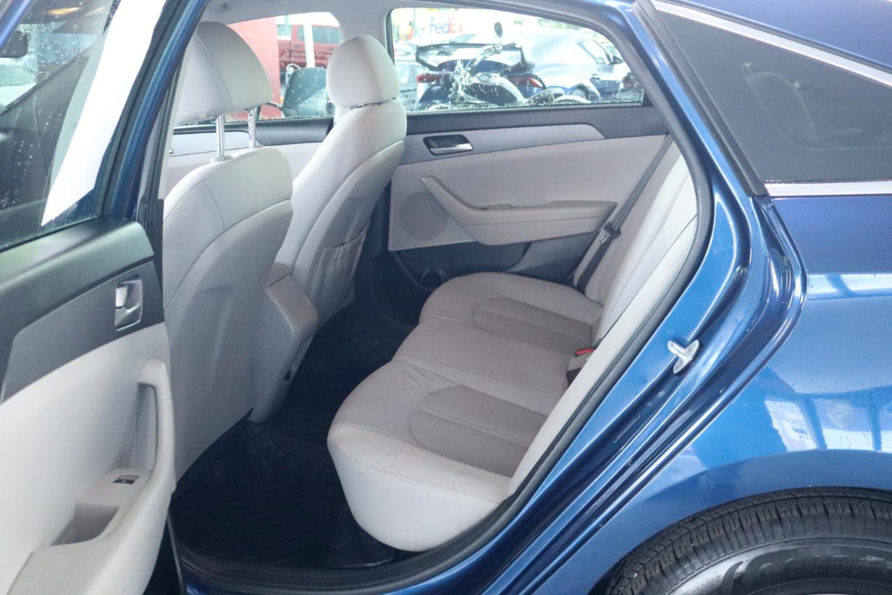 Hyundai Sonata SE 2.4L 2018