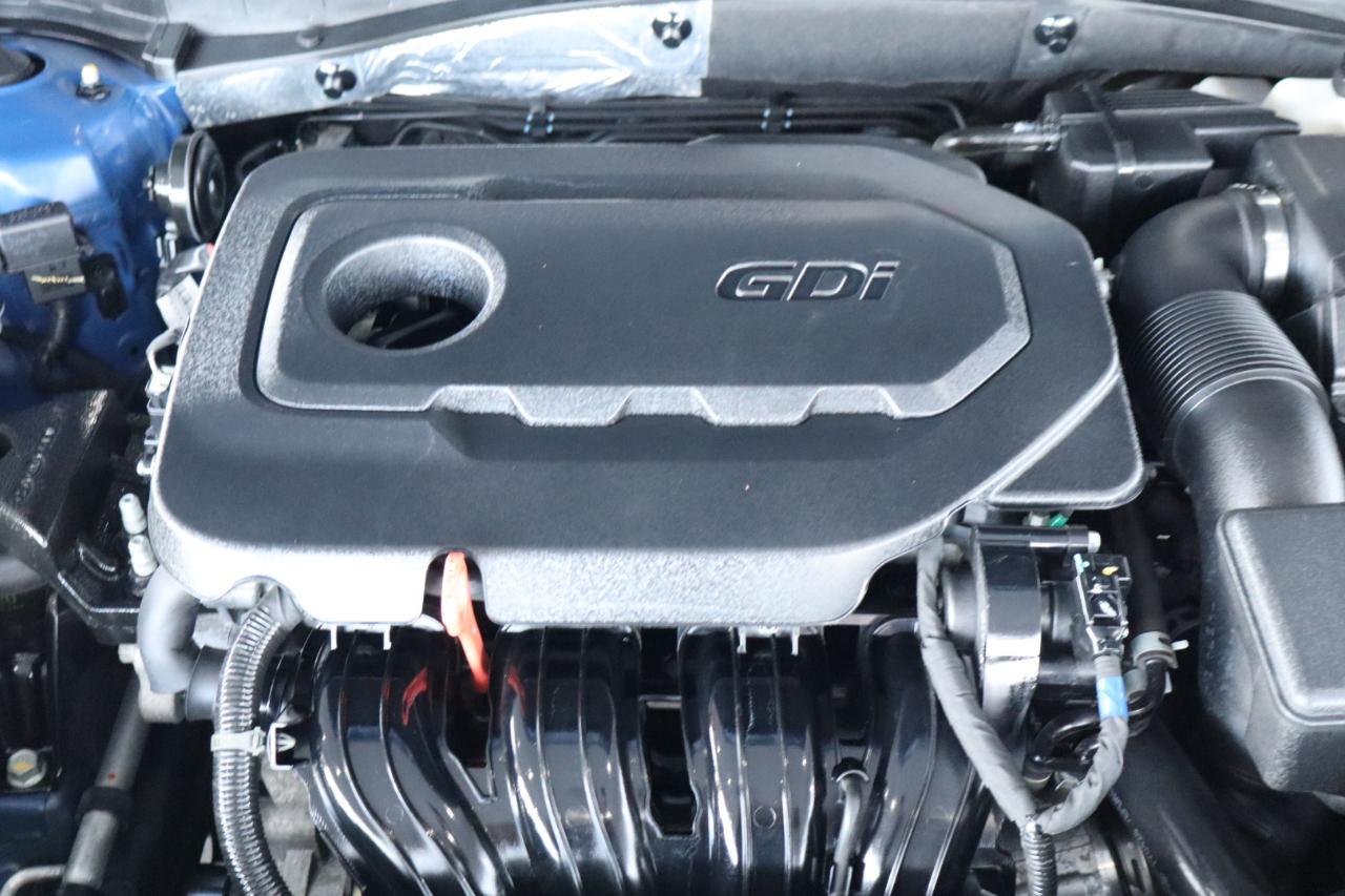 Hyundai Sonata SE 2.4L 2018