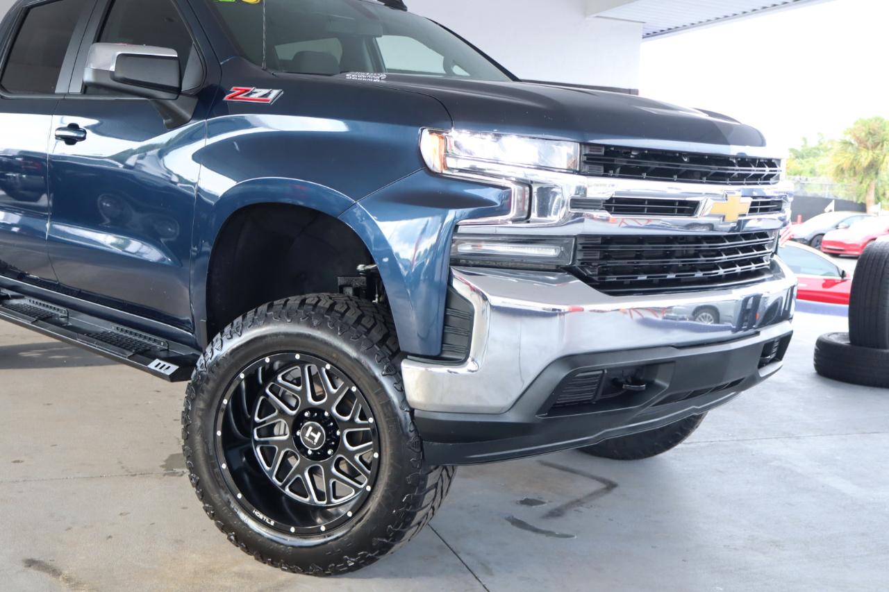 Chevrolet Silverado 1500 4WD Crew Cab 147" LT 2020