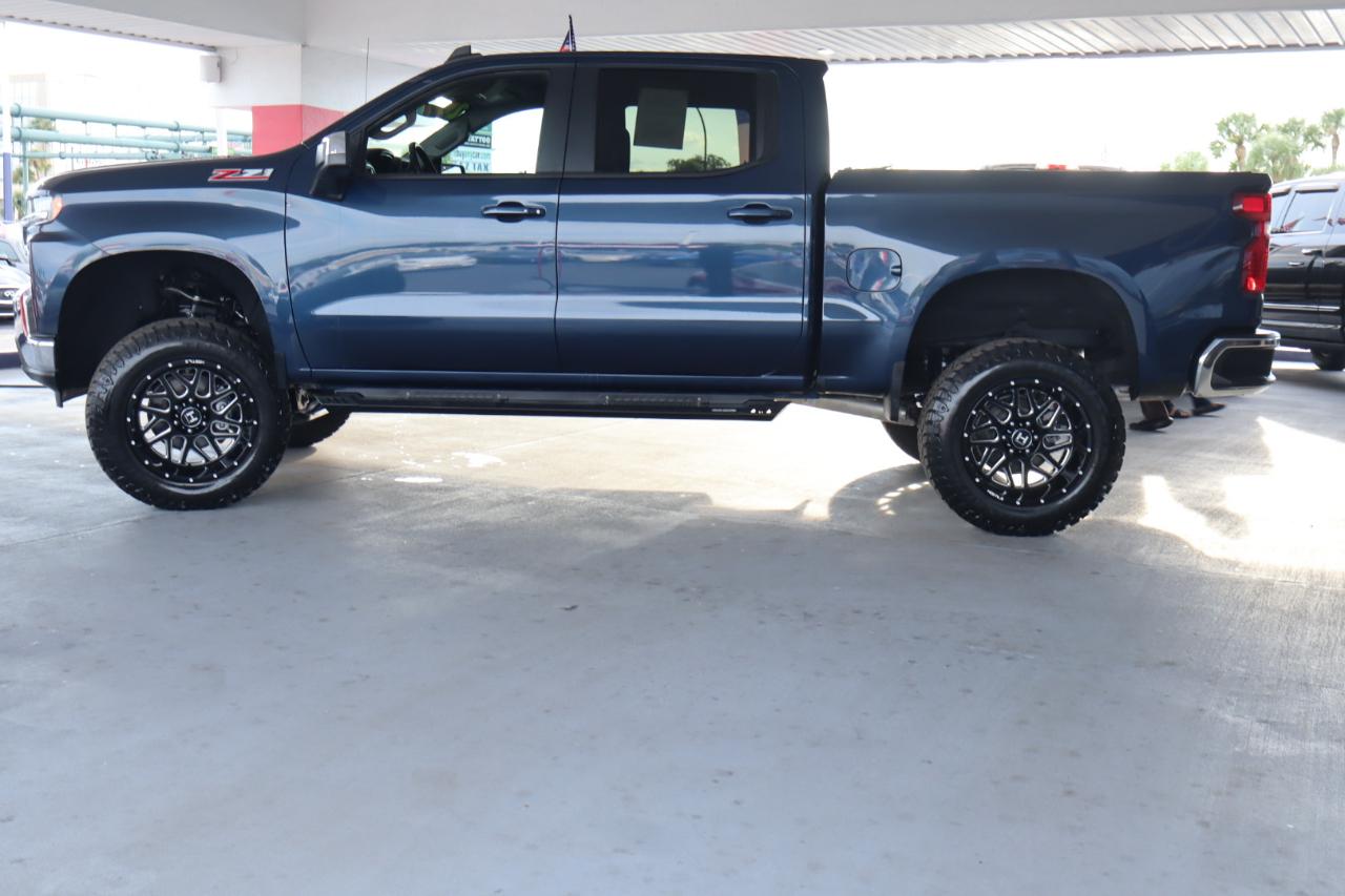 Chevrolet Silverado 1500 4WD Crew Cab 147" LT 2020