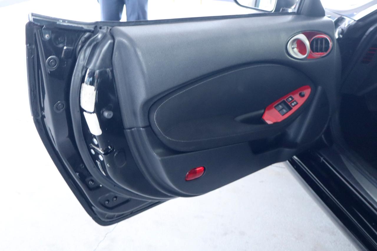 Nissan 370Z 2dr Cpe Auto 2015