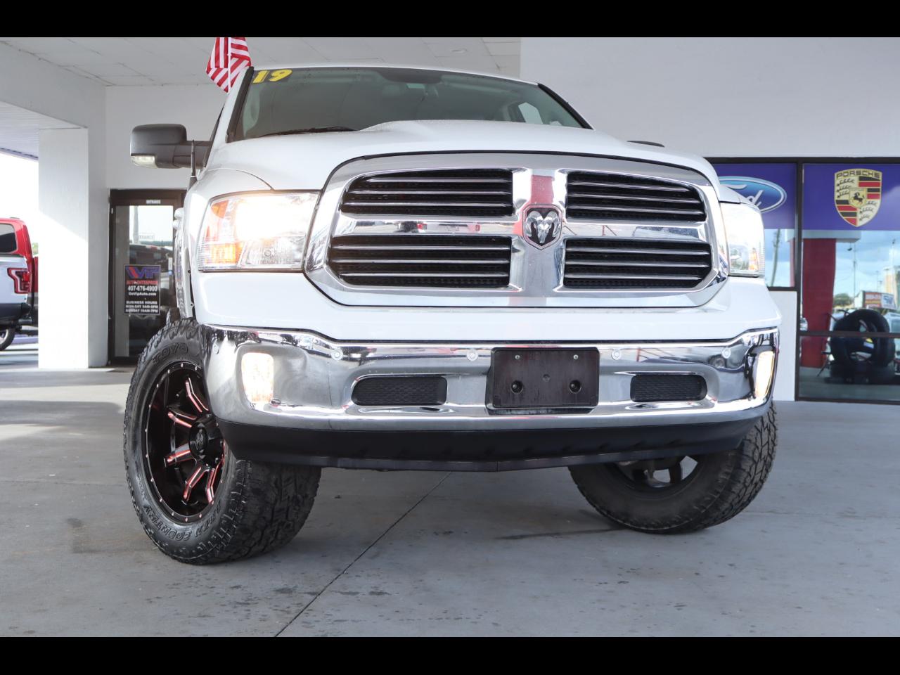 RAM 1500 Classic Big Horn 4x4 Crew Cab 6'4" Box 2019
