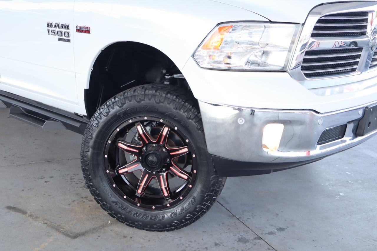 RAM 1500 Classic Big Horn 4x4 Crew Cab 6'4" Box 2019