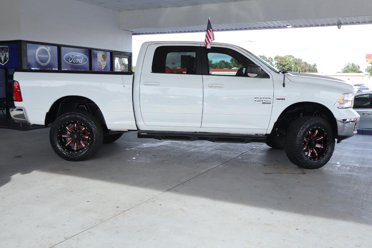 RAM 1500 Classic Big Horn 4x4 Crew Cab 6'4" Box 2019