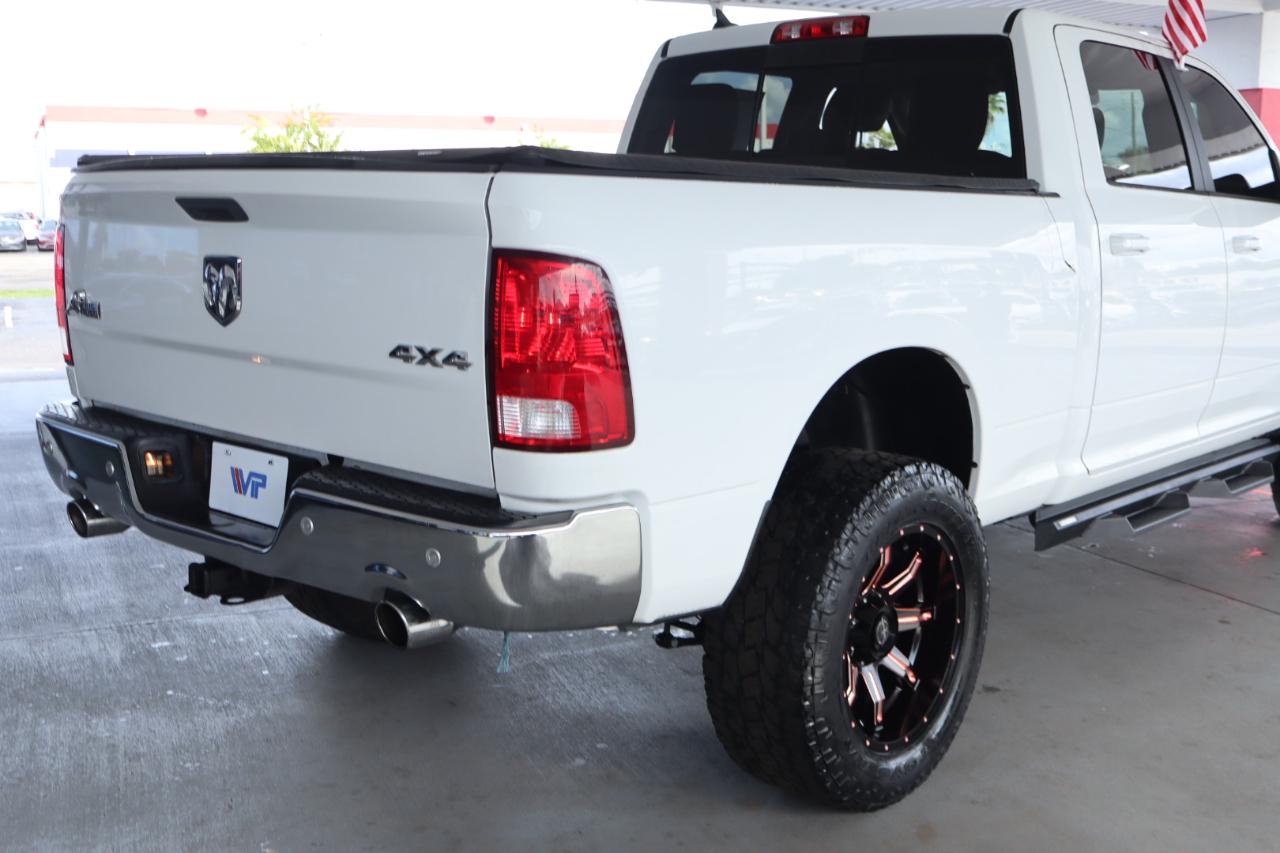 RAM 1500 Classic Big Horn 4x4 Crew Cab 6'4" Box 2019
