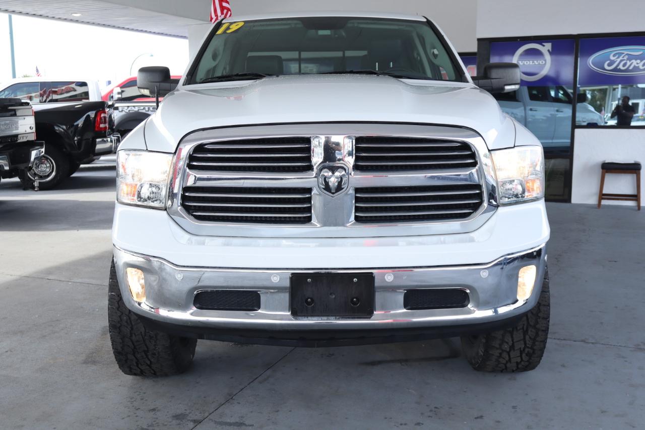 RAM 1500 Classic Big Horn 4x4 Crew Cab 6'4" Box 2019
