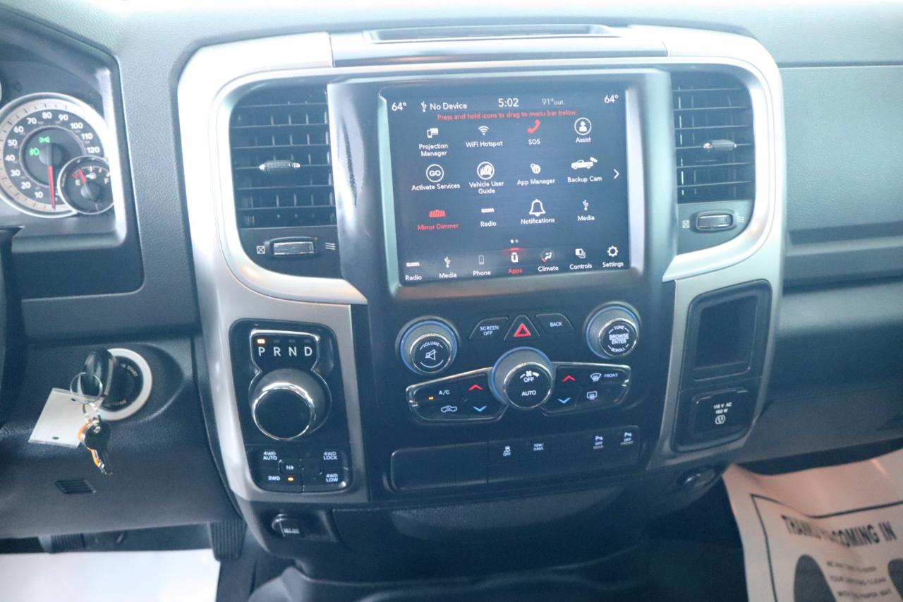 RAM 1500 Classic Big Horn 4x4 Crew Cab 6'4" Box 2019