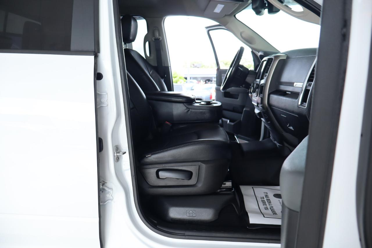 RAM 1500 Classic Big Horn 4x4 Crew Cab 6'4" Box 2019