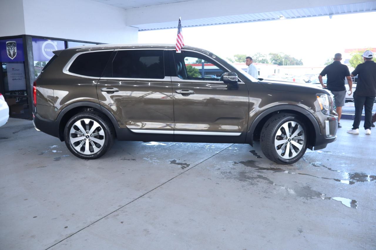 Kia Telluride S FWD 2022