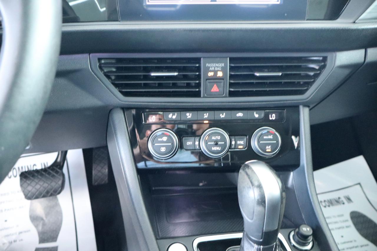 Volkswagen Jetta SEL Auto 2021
