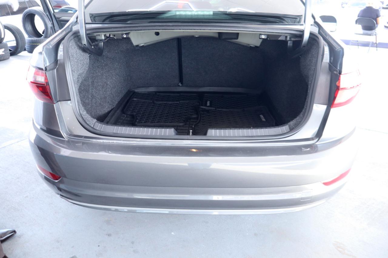 Volkswagen Jetta SEL Auto 2021