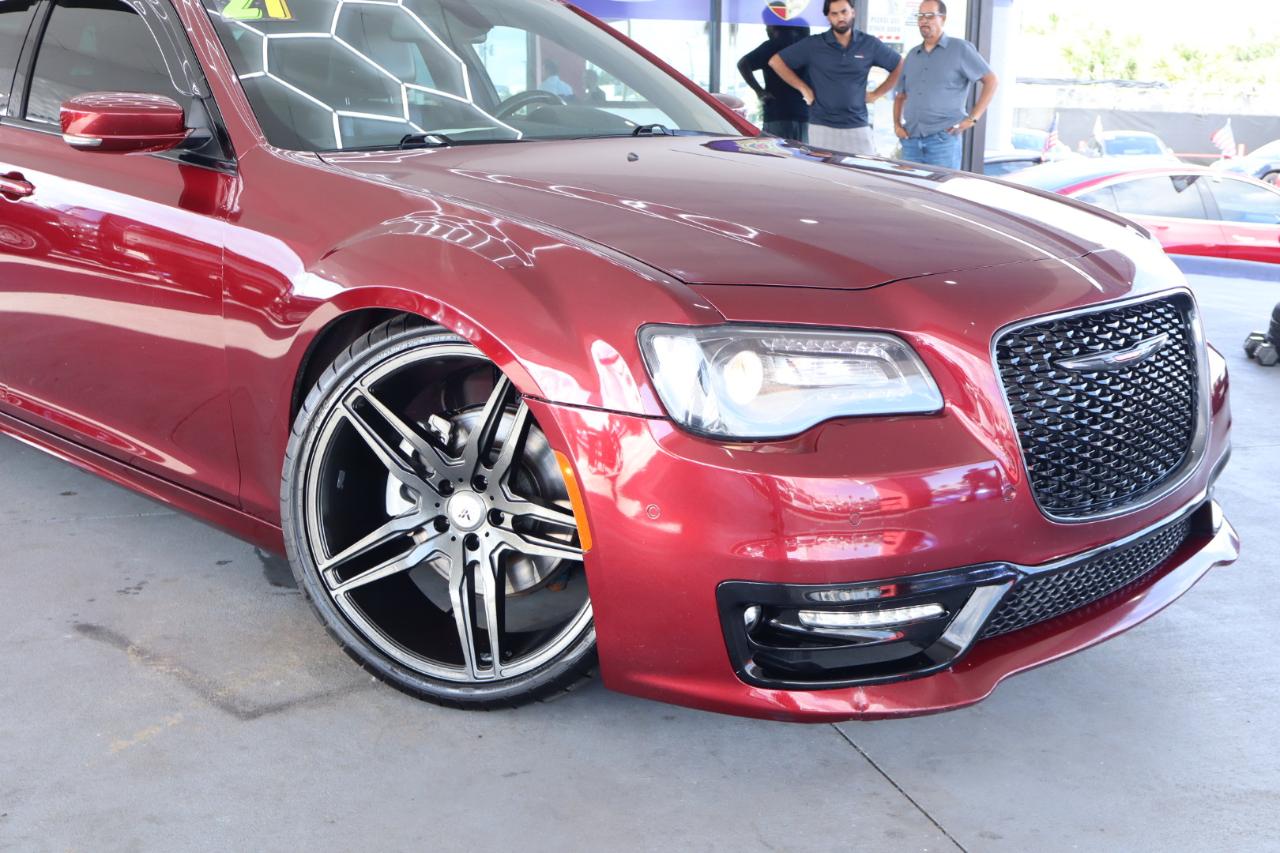 Chrysler 300 300S RWD 2021
