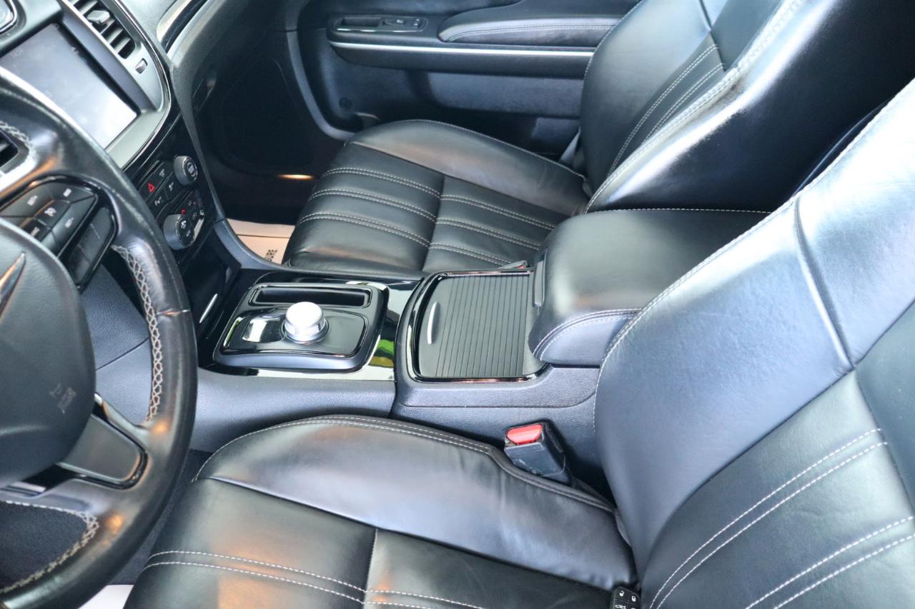 Chrysler 300 300S RWD 2021