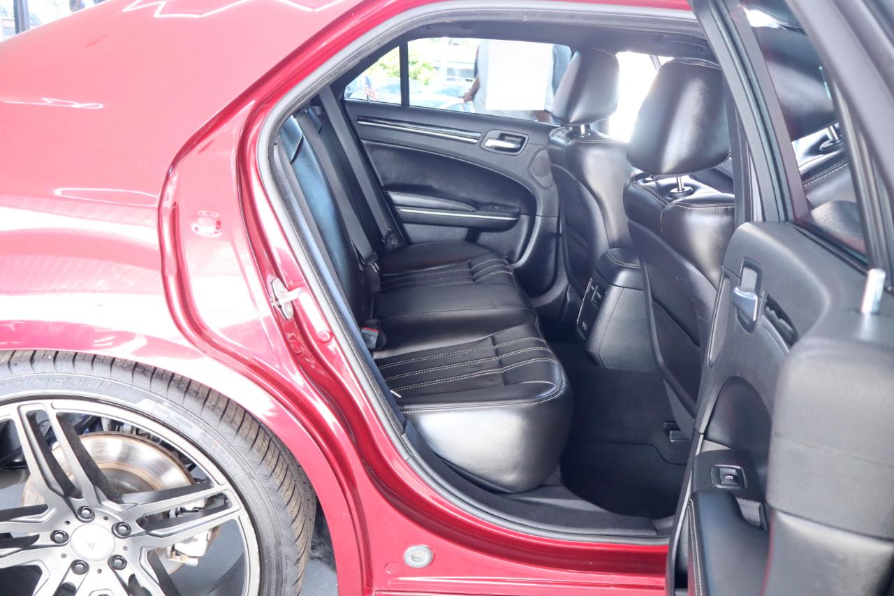 Chrysler 300 300S RWD 2021