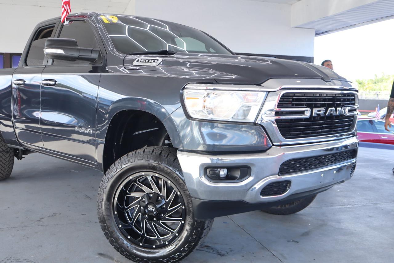 RAM 1500 Big Horn/Lone Star 4x2 Quad Cab 6'4" Box 2019