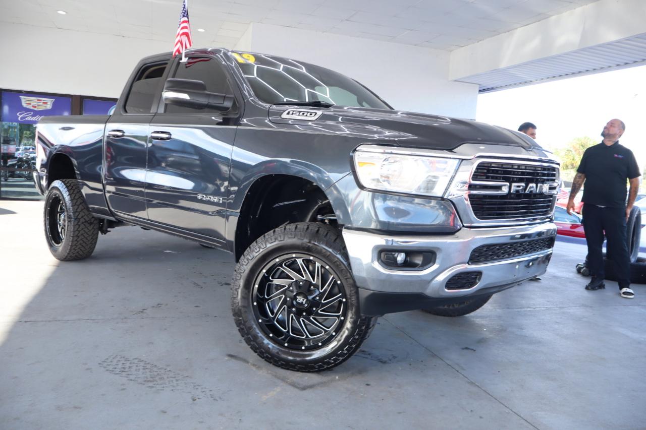 RAM 1500 Big Horn/Lone Star 4x2 Quad Cab 6'4" Box 2019