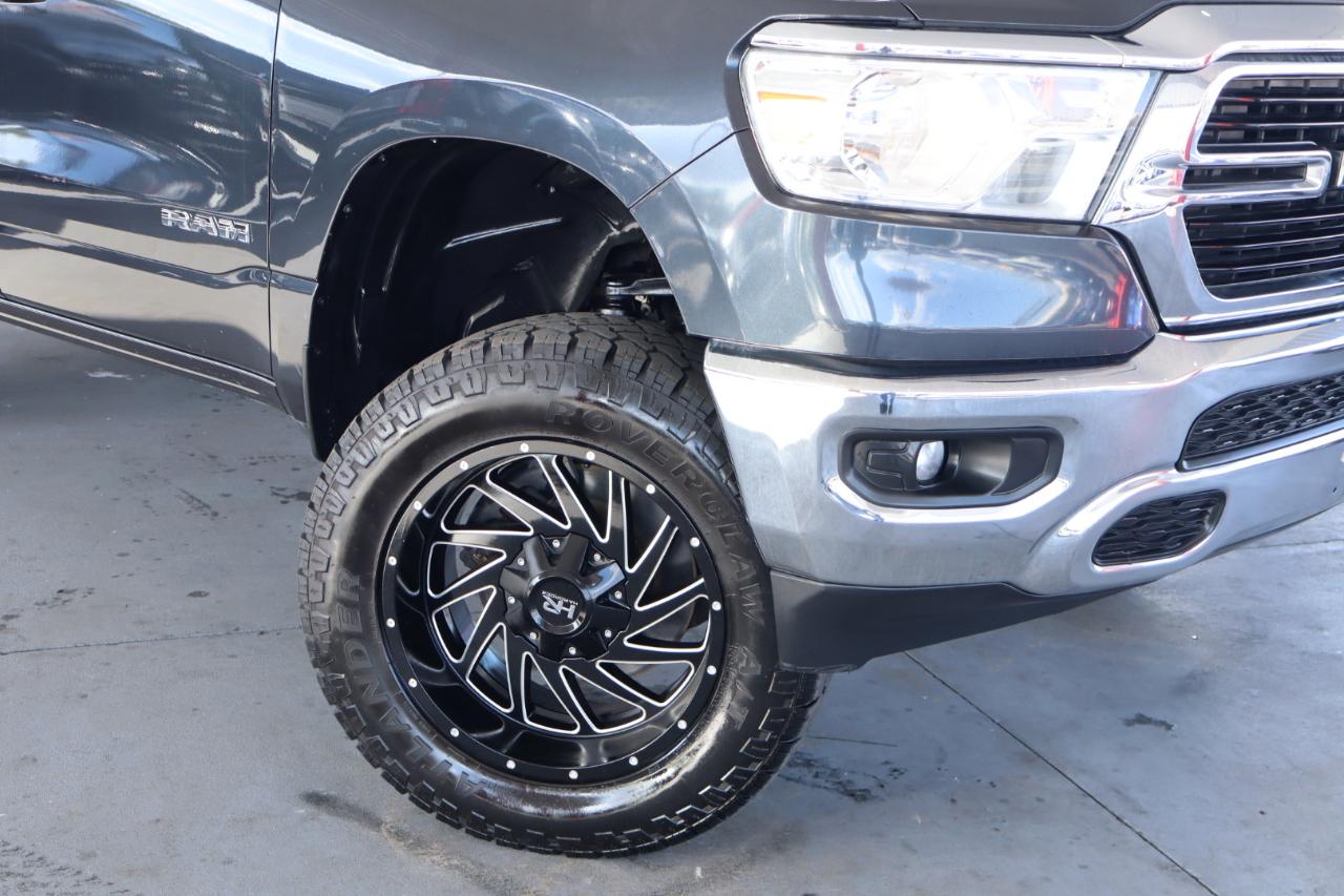 RAM 1500 Big Horn/Lone Star 4x2 Quad Cab 6'4" Box 2019