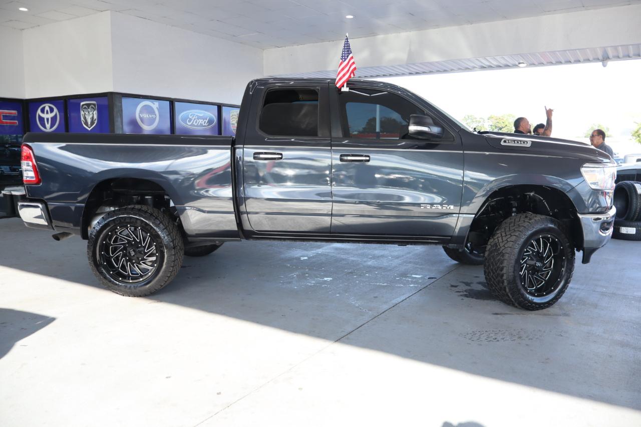 RAM 1500 Big Horn/Lone Star 4x2 Quad Cab 6'4" Box 2019