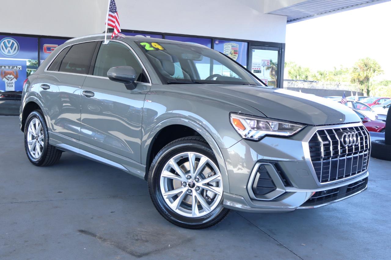 Audi Q3 S line Premium 45 TFSI quattro 2024