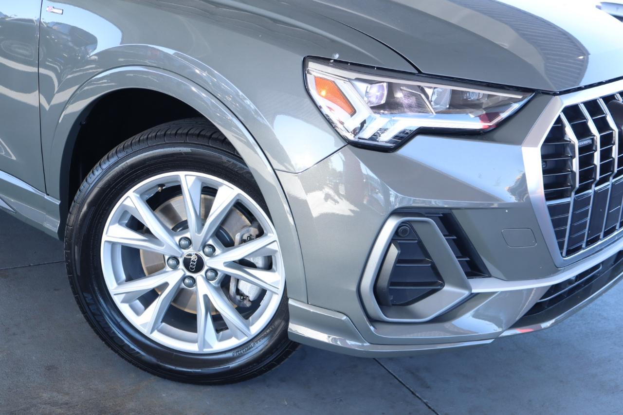 Audi Q3 S line Premium 45 TFSI quattro 2024