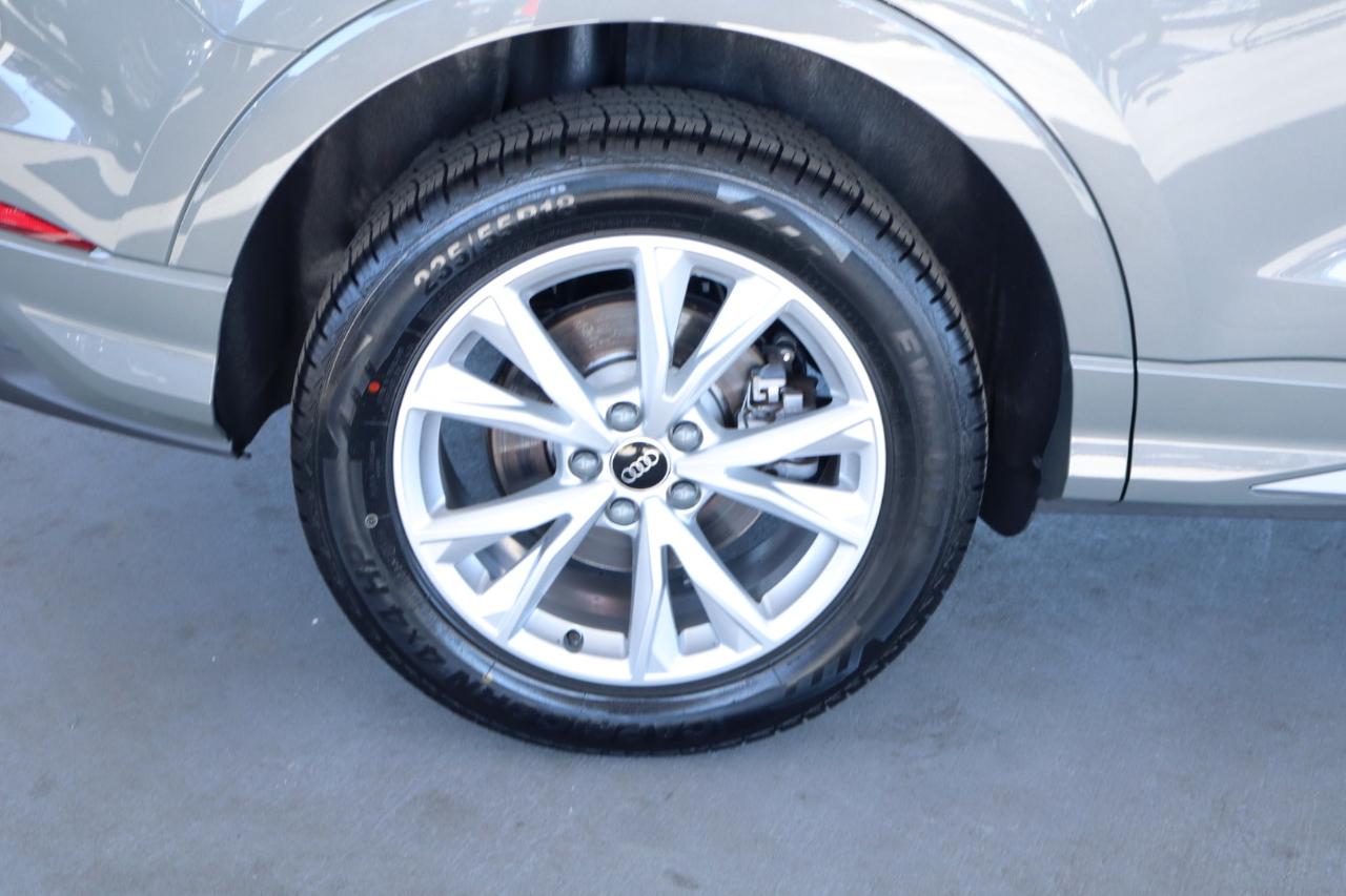 Audi Q3 S line Premium 45 TFSI quattro 2024