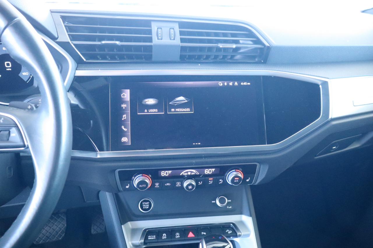 Audi Q3 S line Premium 45 TFSI quattro 2024